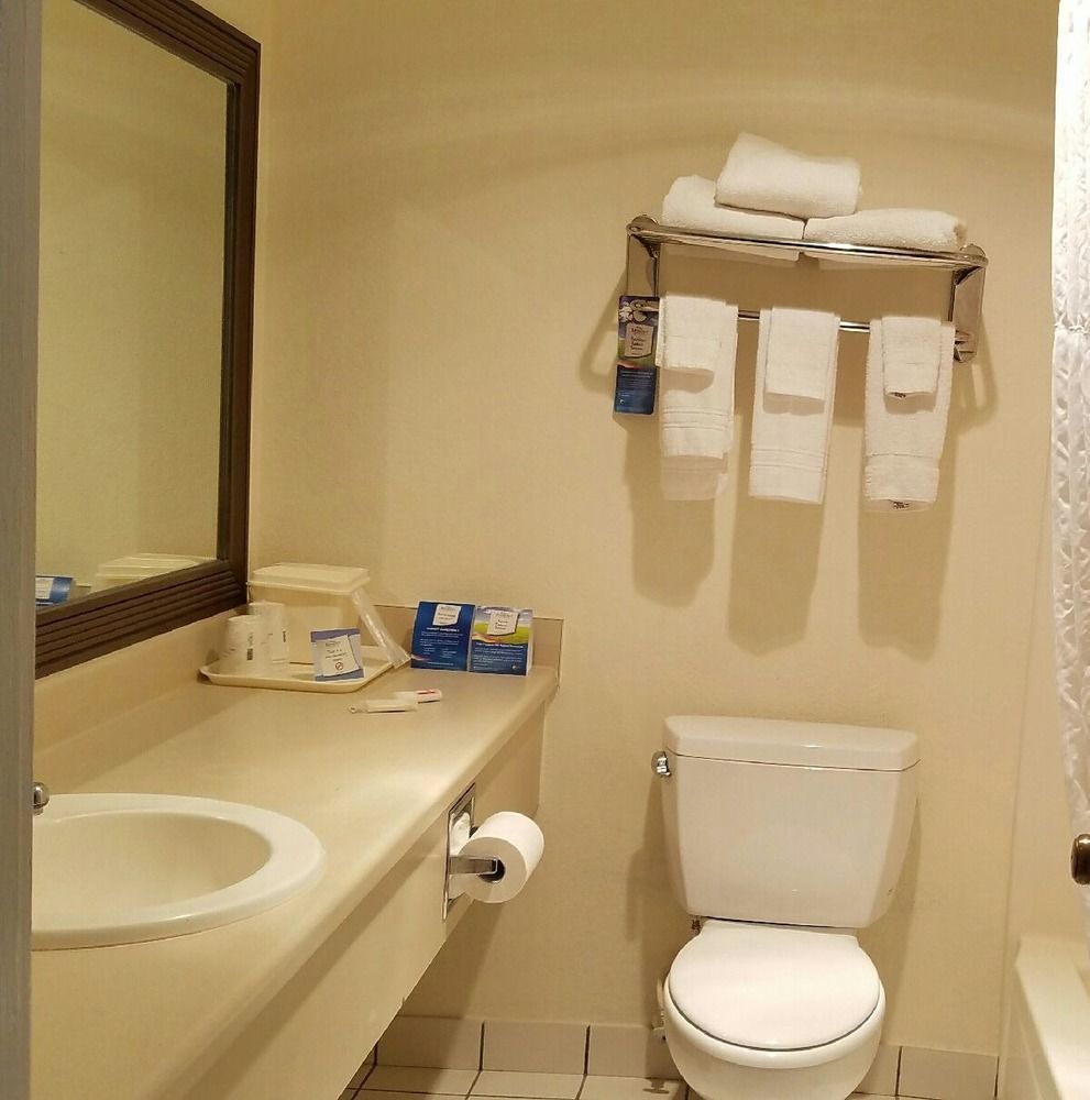 Andrews Motor Inn Екстериор снимка