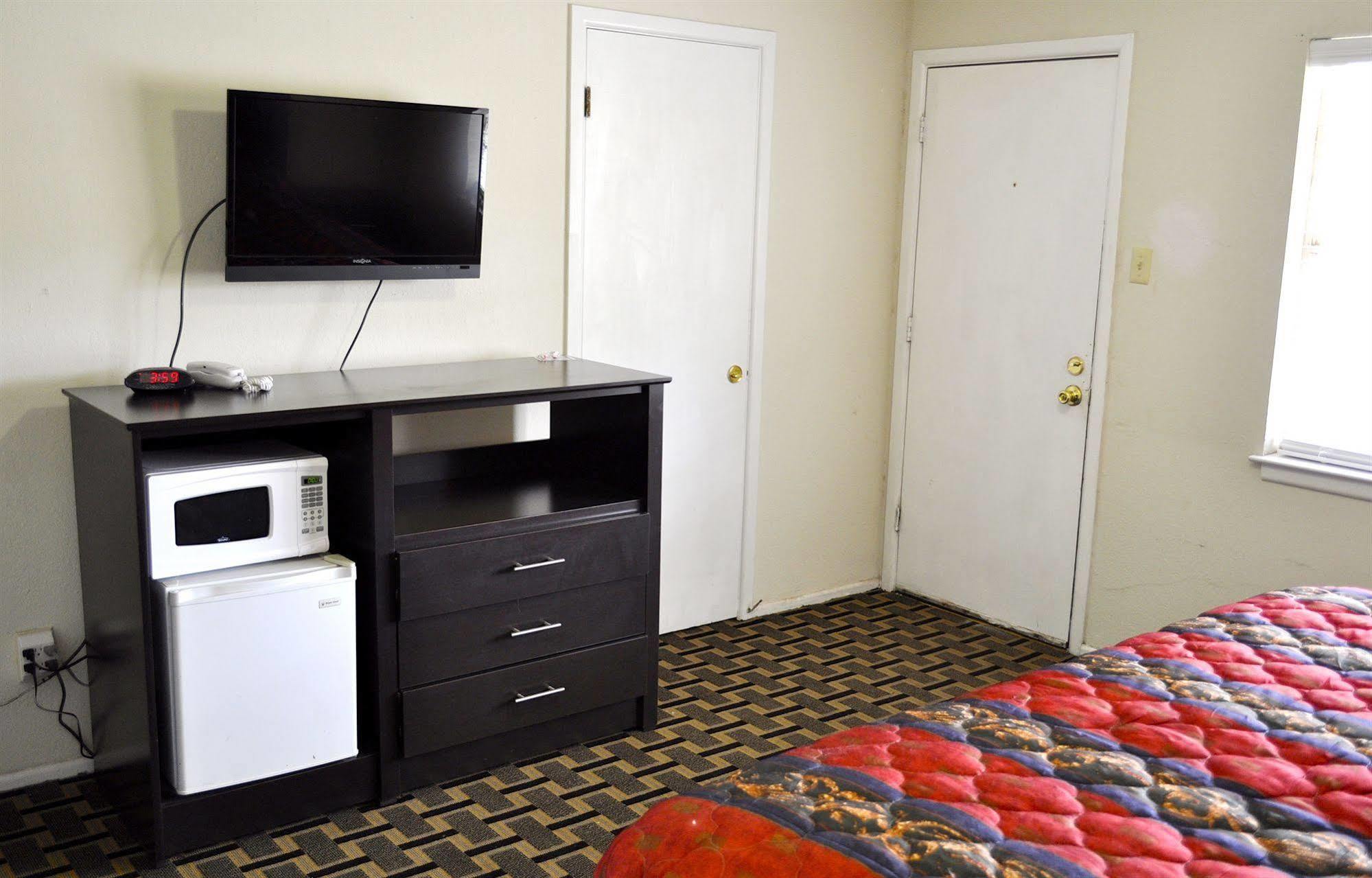 Andrews Motor Inn Екстериор снимка